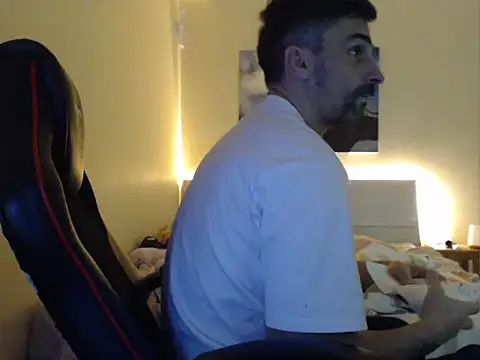 Snapshot of amydamarw chatting on February 2026 04:19:02 AM amydamarw online show from February 2026 04:19:02 AM