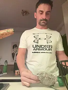 Snapshot of amydamarw chatting on March 2026 04:40:02 AM amydamarw online show from March 2026 04:40:02 AM