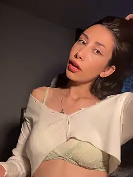 Sophiehii online show from March 2026 01:39:01 PM