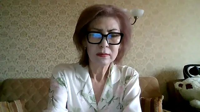 Snapshot of Elegant00Lady chatting on April 2026 04:12:01 AM Elegant00Lady online show from April 2026 04:12:01 AM