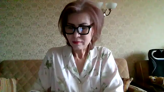 Snapshot of Elegant00Lady chatting on April 2026 03:09:02 AM Elegant00Lady online show from April 2026 03:09:02 AM