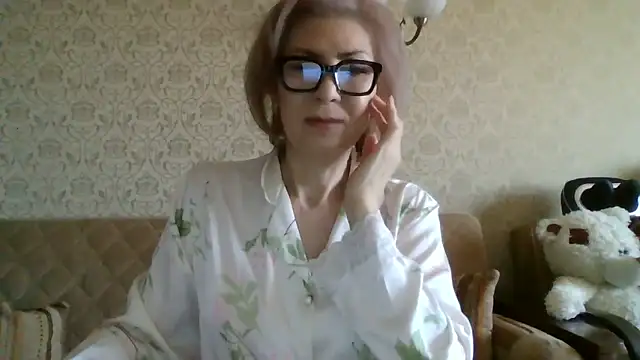 Snapshot of Elegant00Lady chatting on May 2026 03:48:02 AM Elegant00Lady online show from May 2026 03:48:02 AM