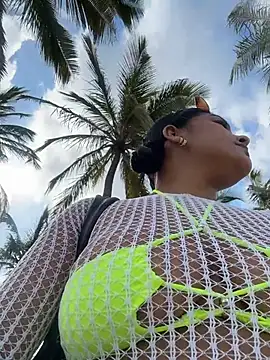 anaesca online show from February 2026 02:13:02 PM