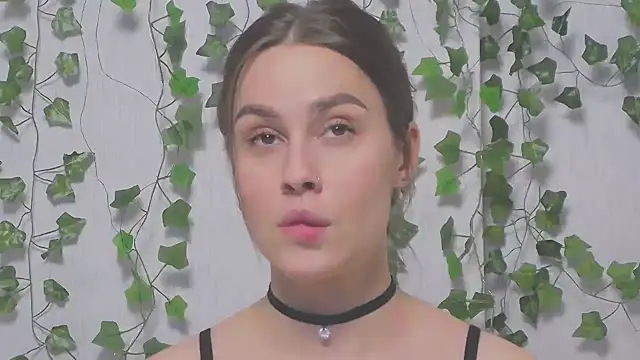 MiaNell online show from February 2025 09:23:01 PM