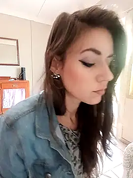 Snapshot of Missmesexycouple69 chatting on September 2025 10:05:01 AM Missmesexycouple69 online show from September 2025 10:05:01 AM