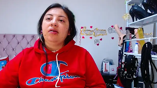 lanaqueen699 online show from December 2025 12:31:02 PM