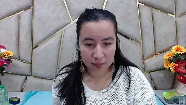 NaomyPrinces online show from February 2025 02:40:01 PM