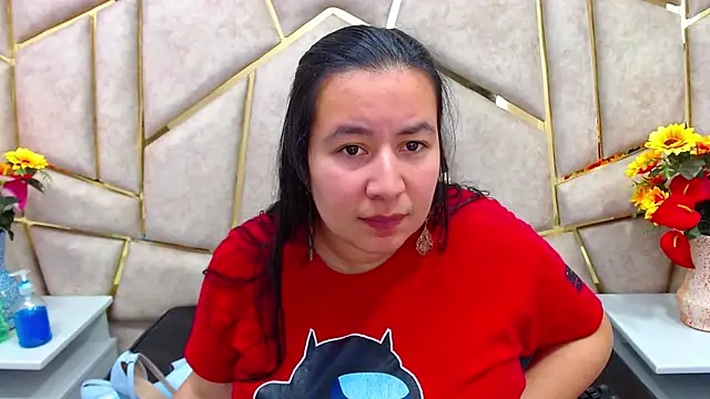 NaomyPrinces online show from February 2025 01:48:01 PM