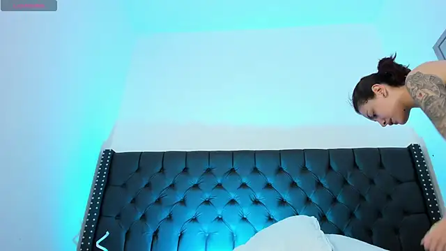 Melany Luv online show from January 2026 08:56:01 PM