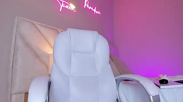  angela x online show from February 2025 06:13:02 PM