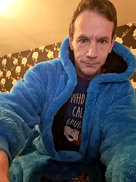 Snapshot of outdoorfun22 chatting on February 2026 06:48:02 AM outdoorfun22 online show from February 2026 06:48:02 AM