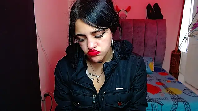 Violettasquirt online show from October 2025 01:44:01 PM