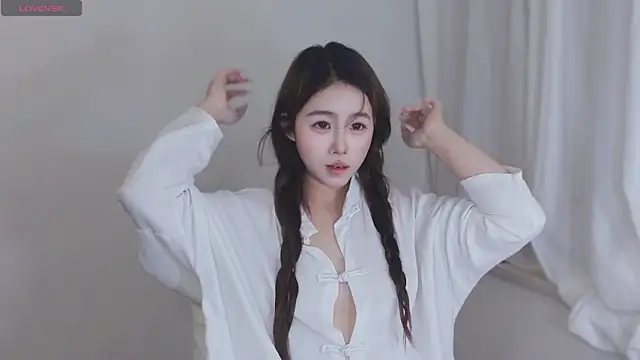 Hazel-11 online show from March 2025 02:01:02 PM