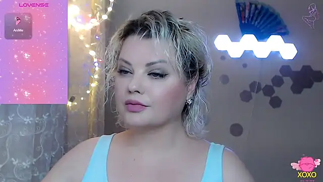 JewellKiss7 online show from April 2026 04:16:01 PM