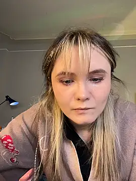 CiriRianonn online show from November 2025 04:12:02 AM