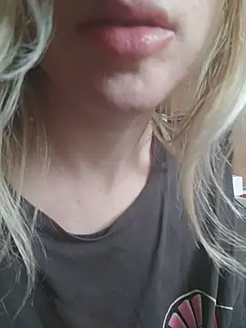 Linda 999 online show from March 2025 10:49:01 AM