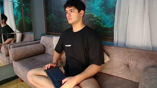 Snapshot of Mark_Evans1_ chatting on February 2025 01:50:02 AM Mark Evans1  online show from February 2025 01:50:02 AM