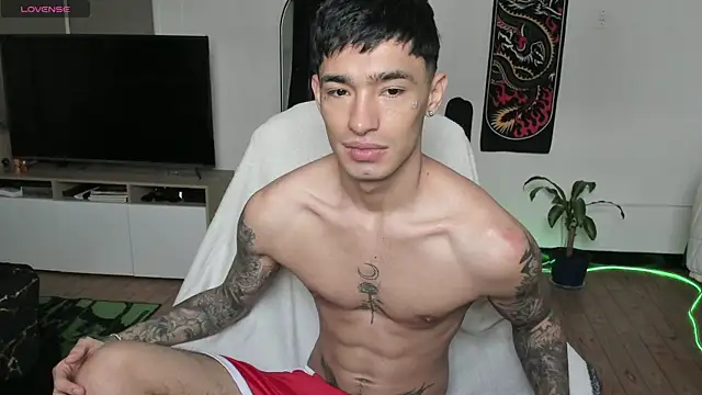 Damon  333 online show from April 2026 06:01:02 PM