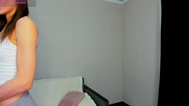 Snapshot of -Sacura- chatting on October 2025 03:31:02 PM -Sacura- online show from October 2025 03:31:02 PM