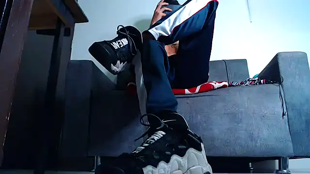 mastersmits online show from February 2025 08:50:02 AM