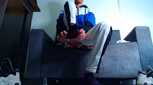 mastersmits online show from February 2025 02:40:02 AM