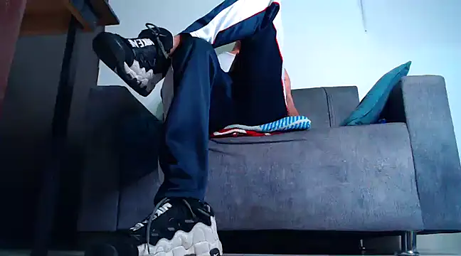 mastersmits online show from February 2025 05:53:01 AM