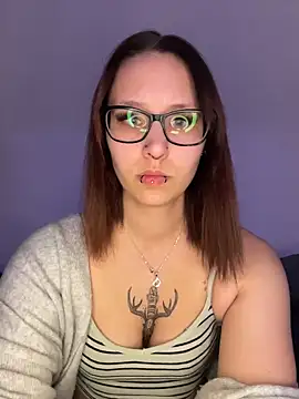 TheRealNyxa online show from April 2026 06:35:01 PM