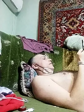 Pineapple04 online show from February 2025 04:40:02 PM