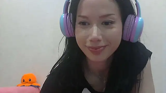 SashaGrinch online show from February 2025 05:48:01 PM