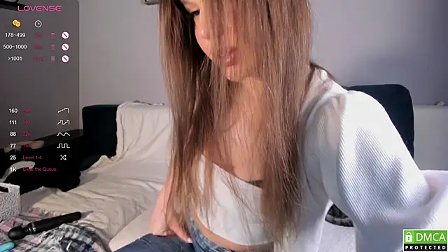 wwildfox online show from December 2025 06:24:02 PM