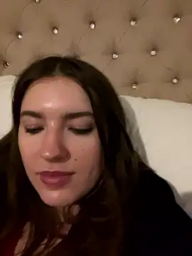 ayeshaskitty online show from January 2026 11:31:01 PM