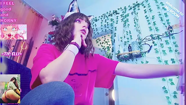 Snapshot of Toxic_Ellies chatting on December 2024 01:07:02 PM Toxic Ellies online show from December 2024 01:07:02 PM