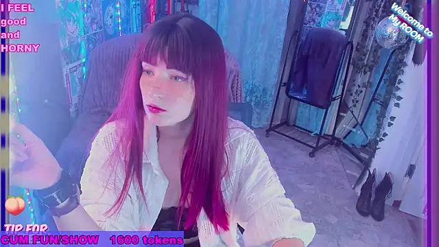 Snapshot of Toxic_Ellies chatting on February 2025 02:37:01 PM Toxic Ellies online show from February 2025 02:37:01 PM