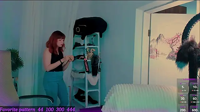 Snapshot of Toxic_Ellies chatting on May 2026 02:02:02 PM Toxic Ellies online show from May 2026 02:02:02 PM