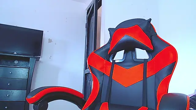 ADAM HOT online show from December 2025 03:52:01 PM