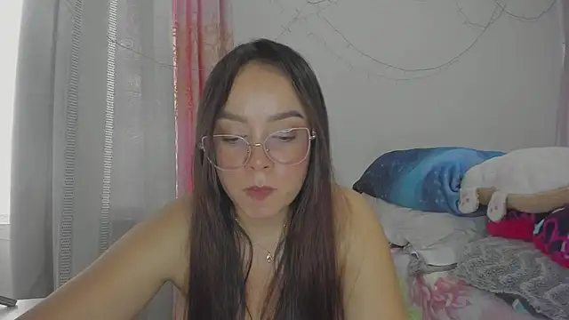 Snapshot of HARLEYNAPIER chatting on June 2026 09:50:02 PM HARLEYNAPIER online show from June 2026 09:50:02 PM