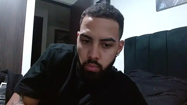 Hendry  online show from December 2024 03:37:02 AM