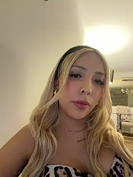 Sofy Softtt online show from June 2026 04:52:02 AM
