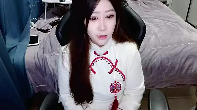 Angelababy001 online show from January 2025 02:52:01 PM