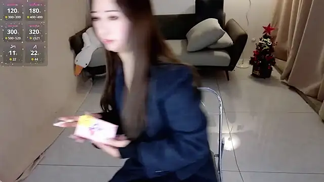 Angelababy001 online show from January 2026 12:18:01 PM