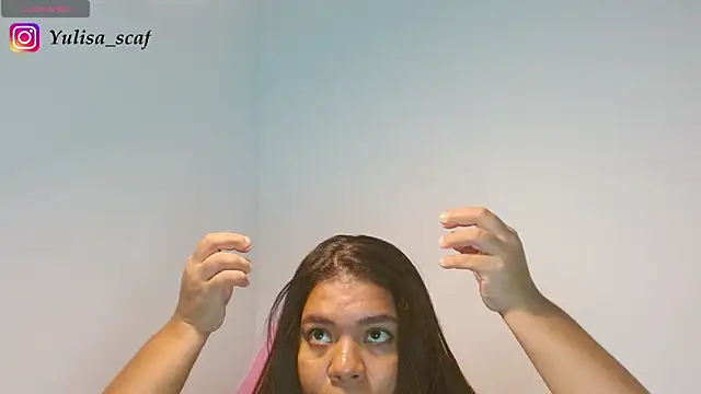 yulissa18 online show from June 2026 06:21:02 PM