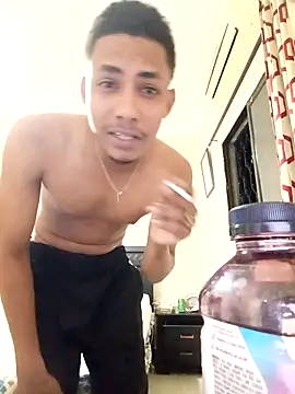 Snapshot of HomeTrypsin chatting on March 2026 04:40:01 AM HomeTrypsin online show from March 2026 04:40:01 AM