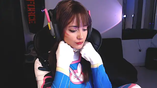 liz-beths online show from September 2025 09:20:02 PM