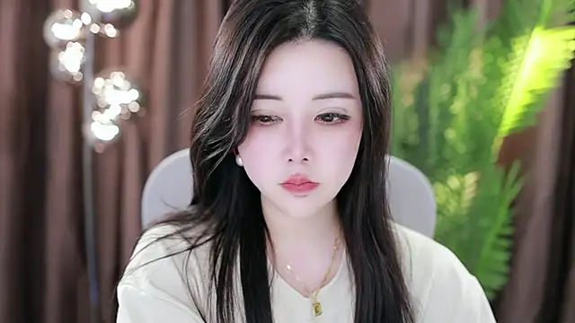 Qiaoqiao  online show from January 2025 01:24:02 PM