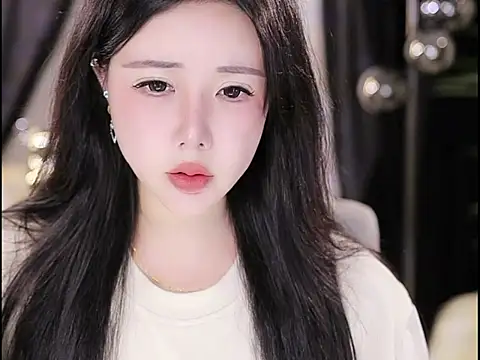 Qiaoqiao  online show from October 2025 04:27:01 PM