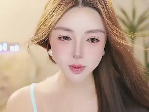 Snapshot of Qiaoqiao_ chatting on June 2026 04:07:02 PM Qiaoqiao online show from June 2026 04:07:02 PM
