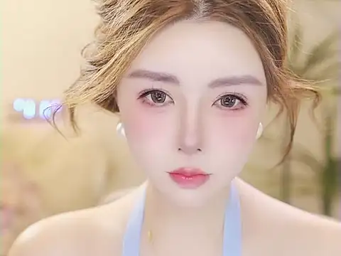 Snapshot of Qiaoqiao_ chatting on June 2026 03:49:02 PM Qiaoqiao online show from June 2026 03:49:02 PM