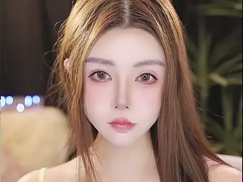 Snapshot of Qiaoqiao_ chatting on July 2026 04:11:02 PM Qiaoqiao online show from July 2026 04:11:02 PM