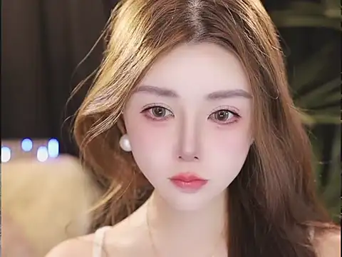 Snapshot of Qiaoqiao_ chatting on July 2026 10:18:02 PM Qiaoqiao online show from July 2026 10:18:02 PM