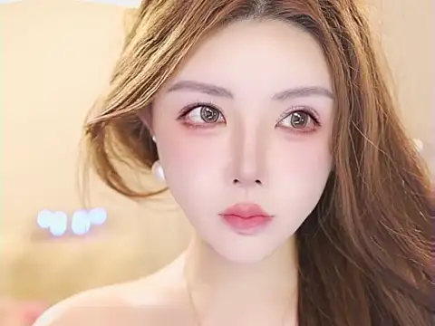 Snapshot of Qiaoqiao_ chatting on July 2026 04:05:02 PM Qiaoqiao online show from July 2026 04:05:02 PM